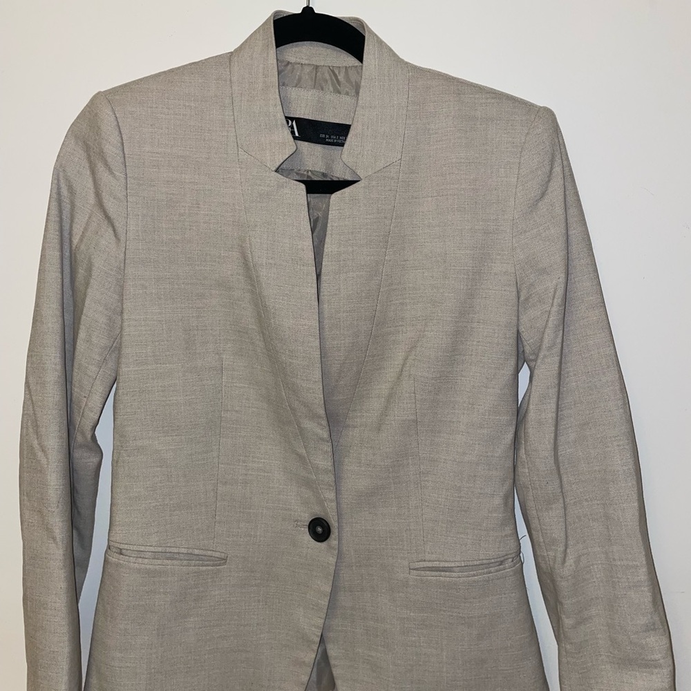 Gray Blazer With Single Button - image 1